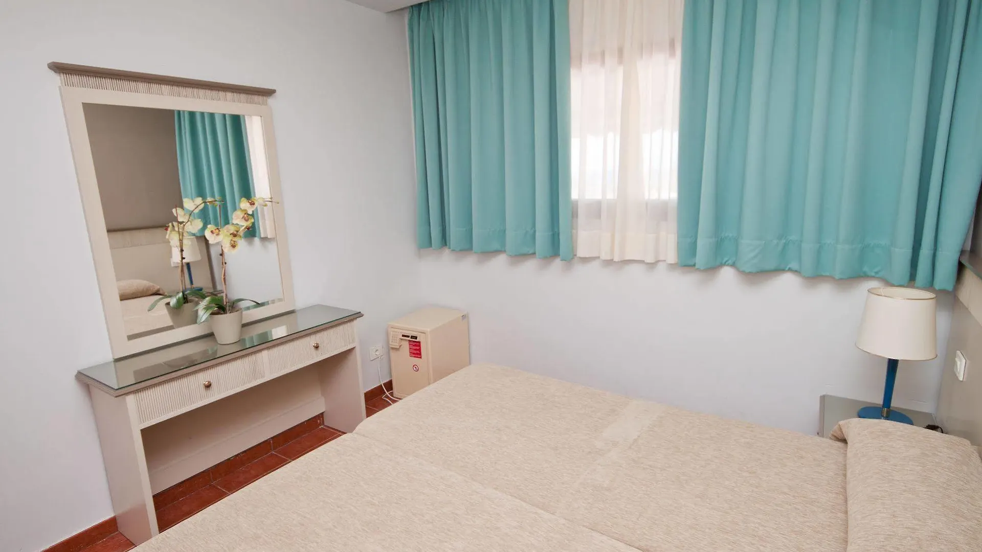 Apartment Apartamentos Amadores Beach